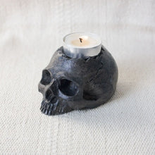 Load image into Gallery viewer, Concrete Skull Tealight Holder
