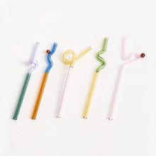 Load image into Gallery viewer, Curvy Glass Straw (1)