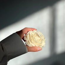 Load image into Gallery viewer, Rose Decorative Candle