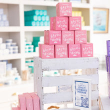 Load image into Gallery viewer, Magnolia Bath Bomb