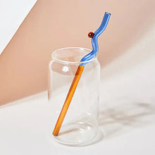 Load image into Gallery viewer, Curvy Glass Straw Set (2)
