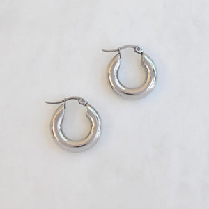 DONNA SILVER SMALL CHUNKY TWIST HOOP EARRINGS