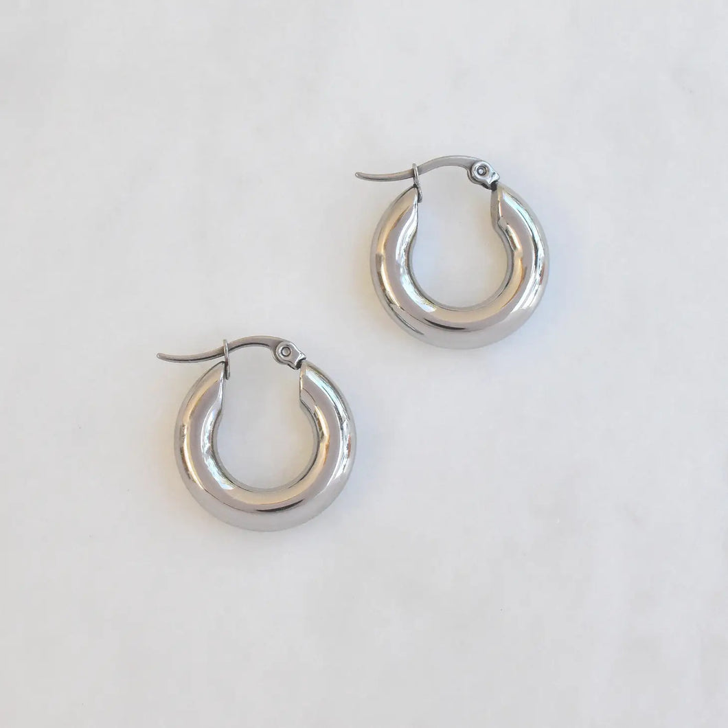 DONNA SILVER SMALL CHUNKY TWIST HOOP EARRINGS