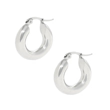 Load image into Gallery viewer, LUCY SMALL SILVER CHUNKY HOOP EARRINGS
